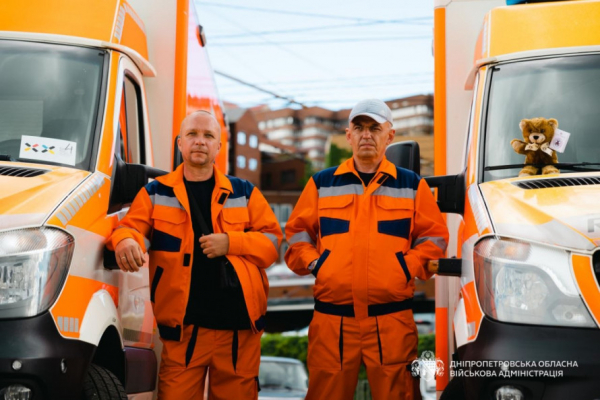 Криворізькі бригади швидкої посилили свій автопарк сучасними автівками: подробиці