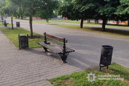 На Дніпропетровщині затримали чоловіка, який поранив 18-річного юнака ножем у живіт