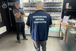 На Нікопольщині правоохоронці припинили виробництво та збут нікотиновмісних сумішей і рідин без ліцензій: вартість вилученої продукції перевищує 1 млн грн