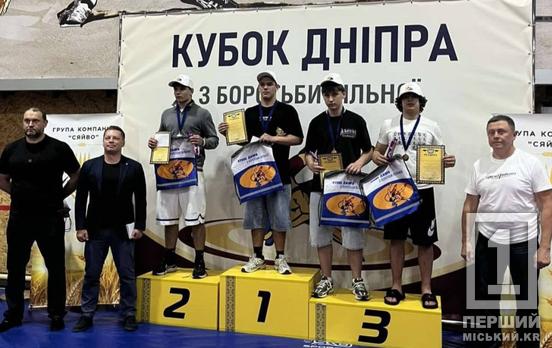 Наполегливо йшли до результату: криворізькі борці вибороли 14 медалей на обласному чемпіонаті