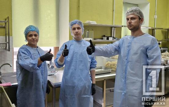 Понад центнер оселедця та фірмовий рецепт: у Кривому Розі приготували рекордний 200-кілограмовий форшмак
