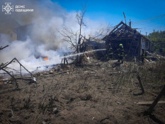 Росіяни обстріляли житловий сектор на Одещині: є постраждалі