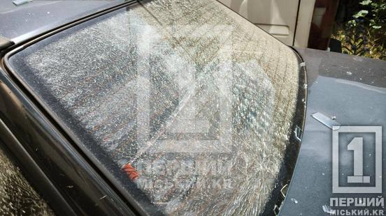 Троє загиблих, 19 поранених: ворог поцілив балістикою у промзону у Кривому Розі