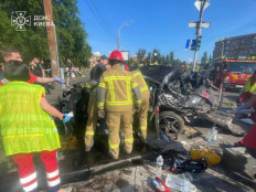 У Києві авто влетіло в підземний перехід: четверо загиблих, троє поранених ОНОВЛЕНО