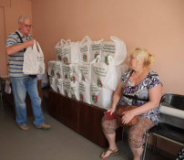 У Кривому Розі стартувала третя хвиля видачі продуктових наборів у межах муніципальної програми соціальної підтримки