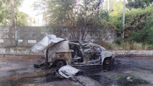У Нікополі російський удар знищив дві машини "Укрпошти": роботу пересувних відділень призупинили