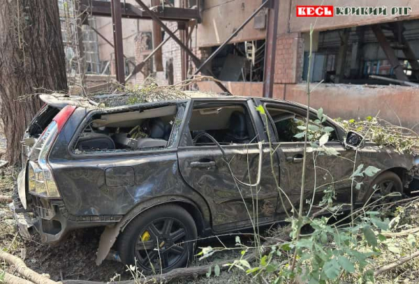 Виробничий цех пошкоджено ракетним ударом по Кривому Рогу