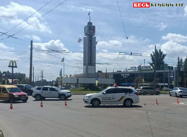 Перекрито рух з 95 кварталу повз Мудрьону після ракетного удару по Кривому Рогу