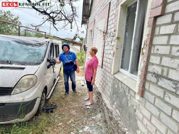 Будинок та вантажівка постраждали від обстрілу Мар’янського Криворізького району