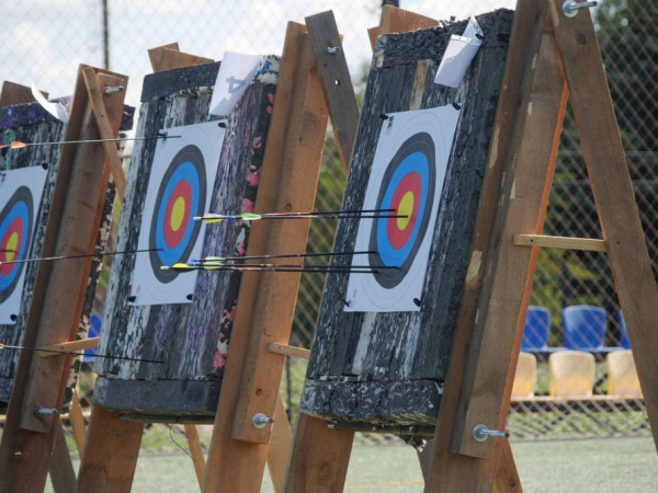 Ветерани Кривого Рогу випробували лук, дартс і йогу на Veterans Family Games-2026: подробиці