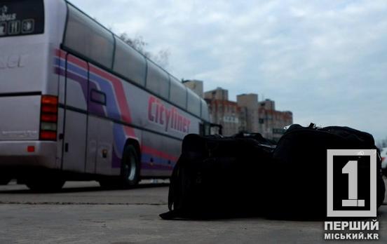 Автобуси зі «спальними місцями» небезпечні та незаконні: пасажирів попередили про ризики