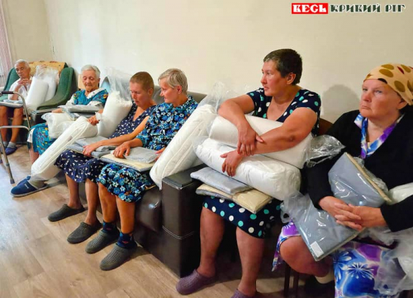 Новоприбулі до Зеленопільський психоневрологічний інтернат отримали допомогу від Карітас Кривий Ріг