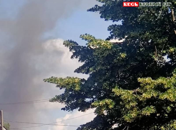 Дим над місцем ракетного удару Х-69 по Кривому Рогу