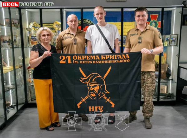 Побратима, що повернувся з полону, провідали криворізькі нацгвардійці
