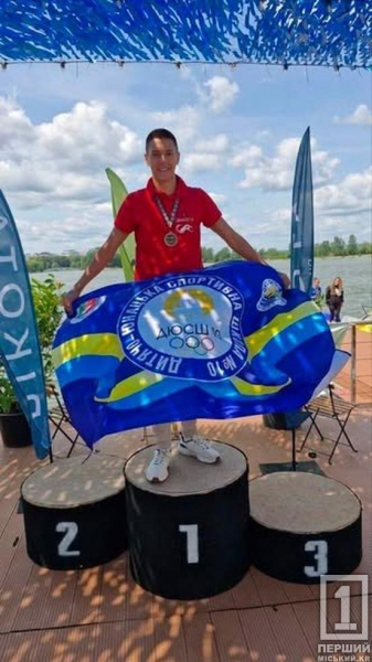 Криворізькі плавці завоювали медалі на чемпіонаті області та успішно дебютували на Чемпіонаті України