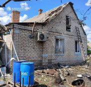 Майже 50 разів росіяни атакували 3 райони Дніпропетровщини безпілотниками, з артилерії та авіабомбою: п'ятеро людей дістали поранень