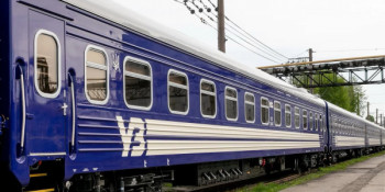 На Дніпропетровщині через безпекову ситуацію затримуються приміські поїзди: перелік рейсів