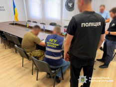 На Дніпропетровщині викрили схему розкрадання майже 2,4 млн грн на закупівлі дров для ЗСУ