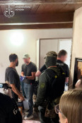 На Закарпатті викрили підпільний цех із виготовлення фальшивих документів