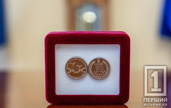 НБУ ввів у обіг нову 10-гривневу монету, присвячену загиблим у російському полоні українцям