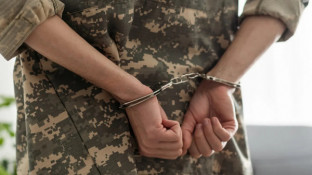 Суд виніс вирок військовослужбовцю за самовільне залишення частини