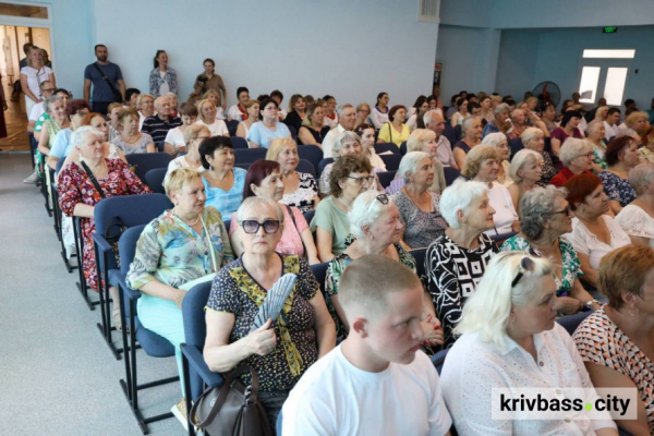 Талант не має віку: у Кривому Розі пройшов яскравий конкурс для людей поважного віку