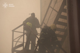 У Деснянському районі Києва удар БпЛА спричинив загибель двох людей і пожежу