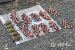 У Кривому Розі правоохоронці затримали чоловіка, який збував боєприпаси