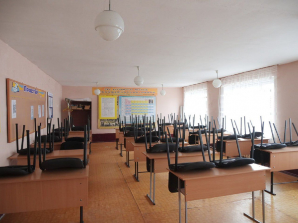 У Кривому Розі відновлюють будівлю авіаколеджу зруйновану російськими ракетами: подробиці