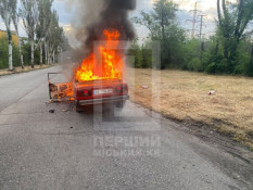 У районі Південного гірничо-збагачувального комбінату згорів легковий автомобіль