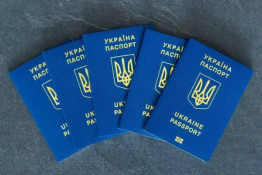 Українцям нагадали про ключові вимоги до закордонних паспортів для поїздок за кордон
