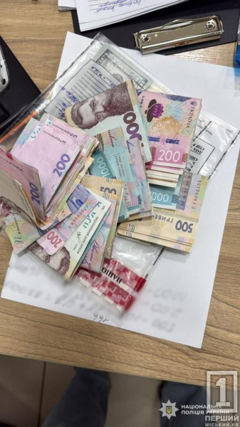 3 тисячі доларів за «потрібний» діагноз для військового: у Дніпрі затримали лікаря-травматолога