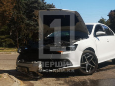 Дорогу не поділили два Volkswagen: ДТП у Центрально-Міському районі Кривого Рогу