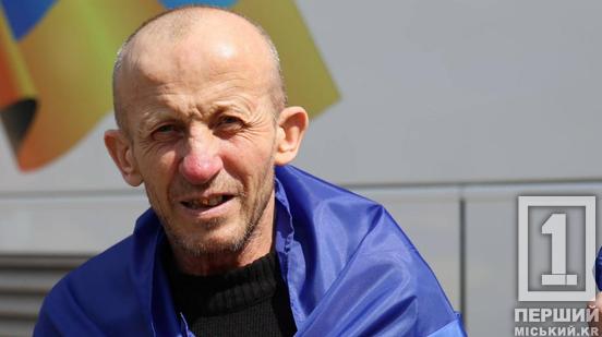 Масштабний обмін полоненими: додому повернулися 103 українські захисники, серед них — 13 оборонців із Дніпропетровщини
