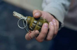 На Дніпропетровщині двоє чоловіків постраждали через вибух гранати у квартирі
