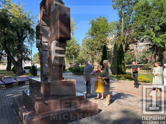 Ніхто і ніколи не буде забутий: криворіжці віддали шану землякам, які не повернулися з війни