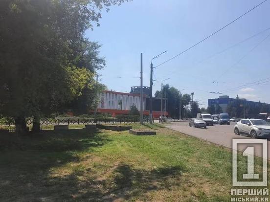 Очищення міста від візуального шуму: у Металургійному районі Кривого Рогу прибрали незаконні білборди