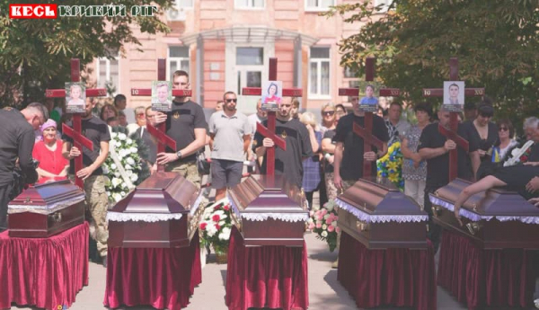З загиблими членами родини Воронових прощаються в Радушному