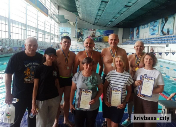 Повірити в себе й перемогти: криворізькі учасники проєкту «Вільні хвилі» привезли медалі зі змагань у Кам’янському