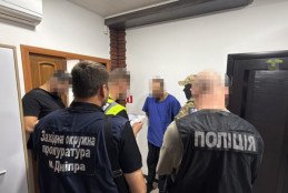 У Дніпрі лікар вимагав  тисячі у військового за підтвердження інвалідності: його затримали