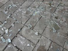 У Кривому Розі після нічної атаки працює Штаб допомоги: мешканцям видають будматеріали