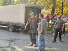 У Кривому Розі після нічної атаки працює Штаб допомоги: мешканцям видають будматеріали