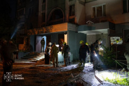 Через нічну російську атаку на Київ постраждали четверо людей, у кількох районах виникли пожежі