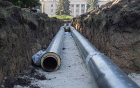 КП «Криворіжтепломережа» продовжує підготовку до опалювального сезону: у Тернівському районі завершують оновлювати ділянки мереж від котельні «Північний ГЗК-2»