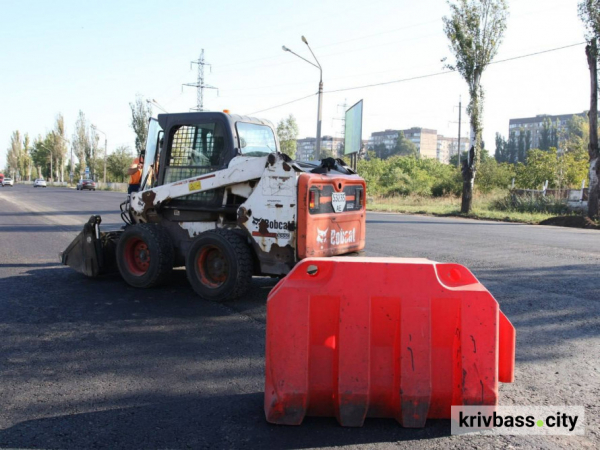 Маршрут, яким щодня їдуть тисячі криворіжців: на обʼїзній дорозі тривають ремонтні роботи