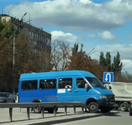 Маршрутний автобус вилетів на відбійник у Кривому Розі