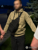 На Дніпропетровщині 24-річний чоловік за  тисяч обіцяв переправити військовозобов’язаного до Румунії