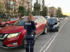 На вулиці Володимира Великого автомобіль Skoda врізався в Nissan