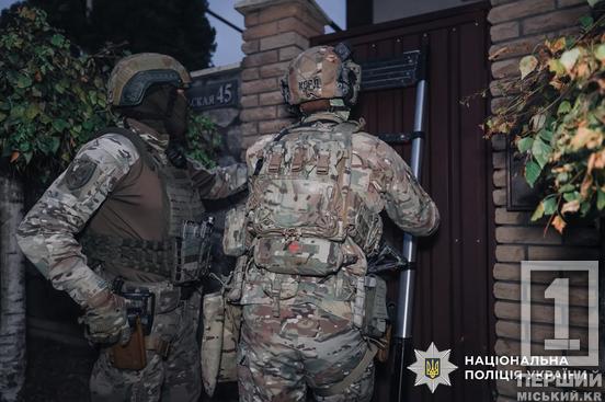 Обіцяли компенсацію за неякісні ліки: поліція викрила шахраїв, які виманили в українців понад 3 мільйони гривень