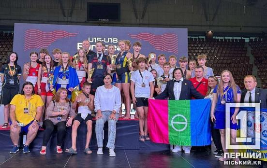 Срібло та шосте місце на Чемпіонаті Європи: криворізькі сумоїстки Марія Гапоненко та Анастасія Гудій відзначилися в Угорщині